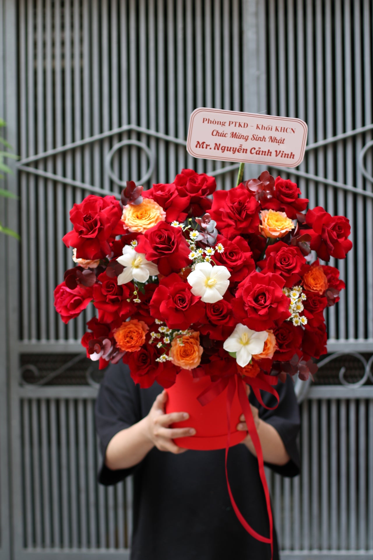 Floral Embrace Basket — GH864