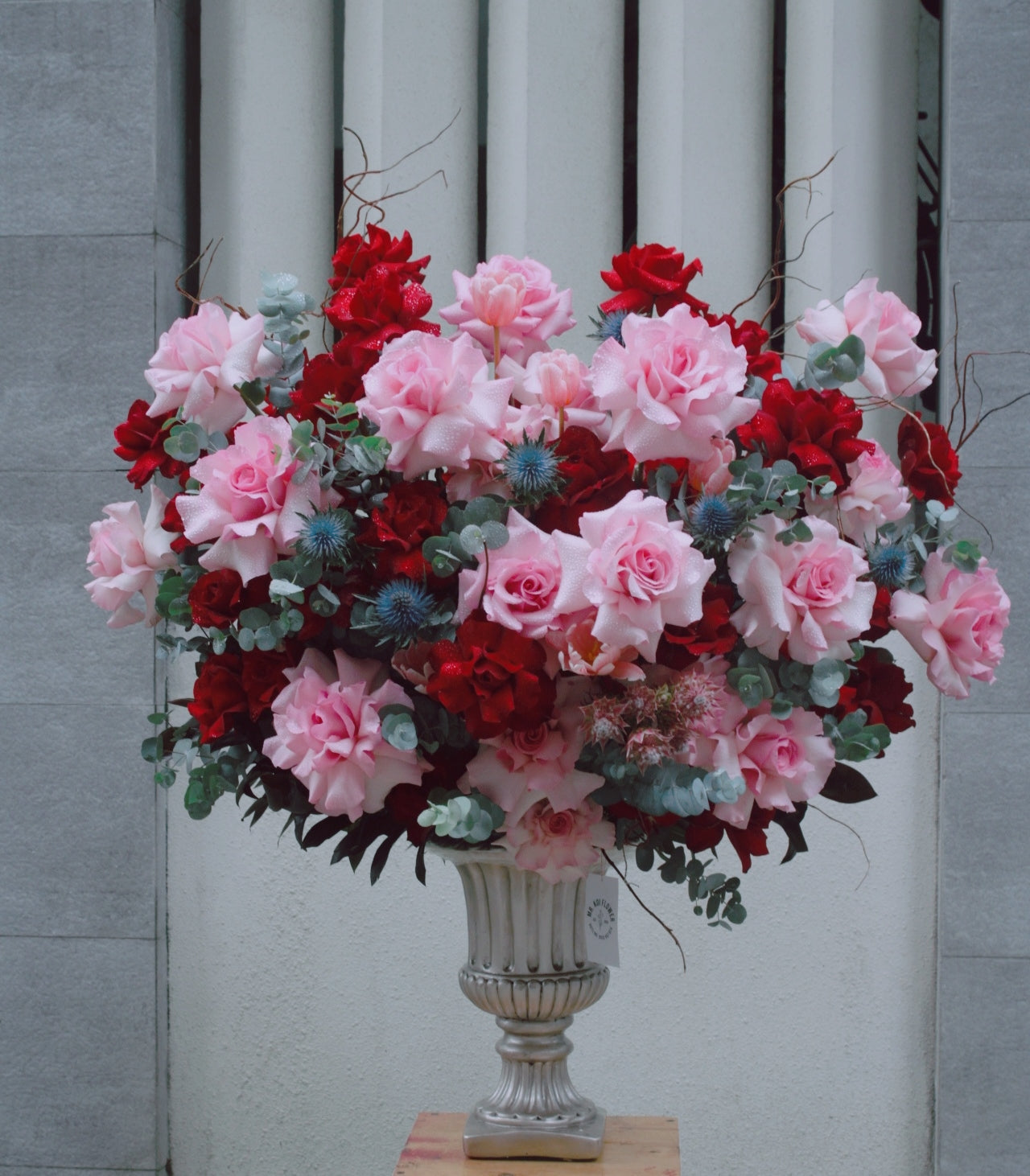 Signature Floral Box — HH693