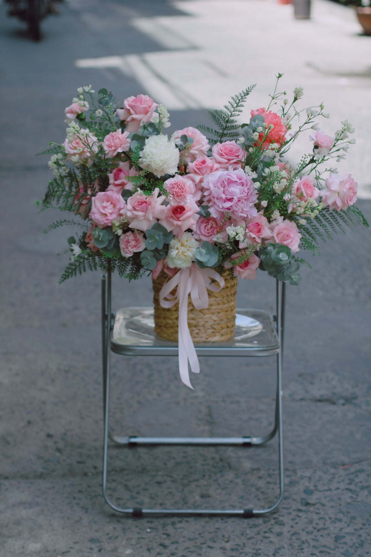Romantic Bloom Basket — GH379